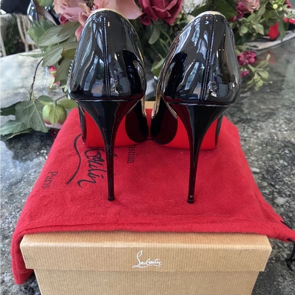 Christian Louboutin Cosmo Black Patent and Gold Euro 41 100mm Heels - Picture 6 of 8